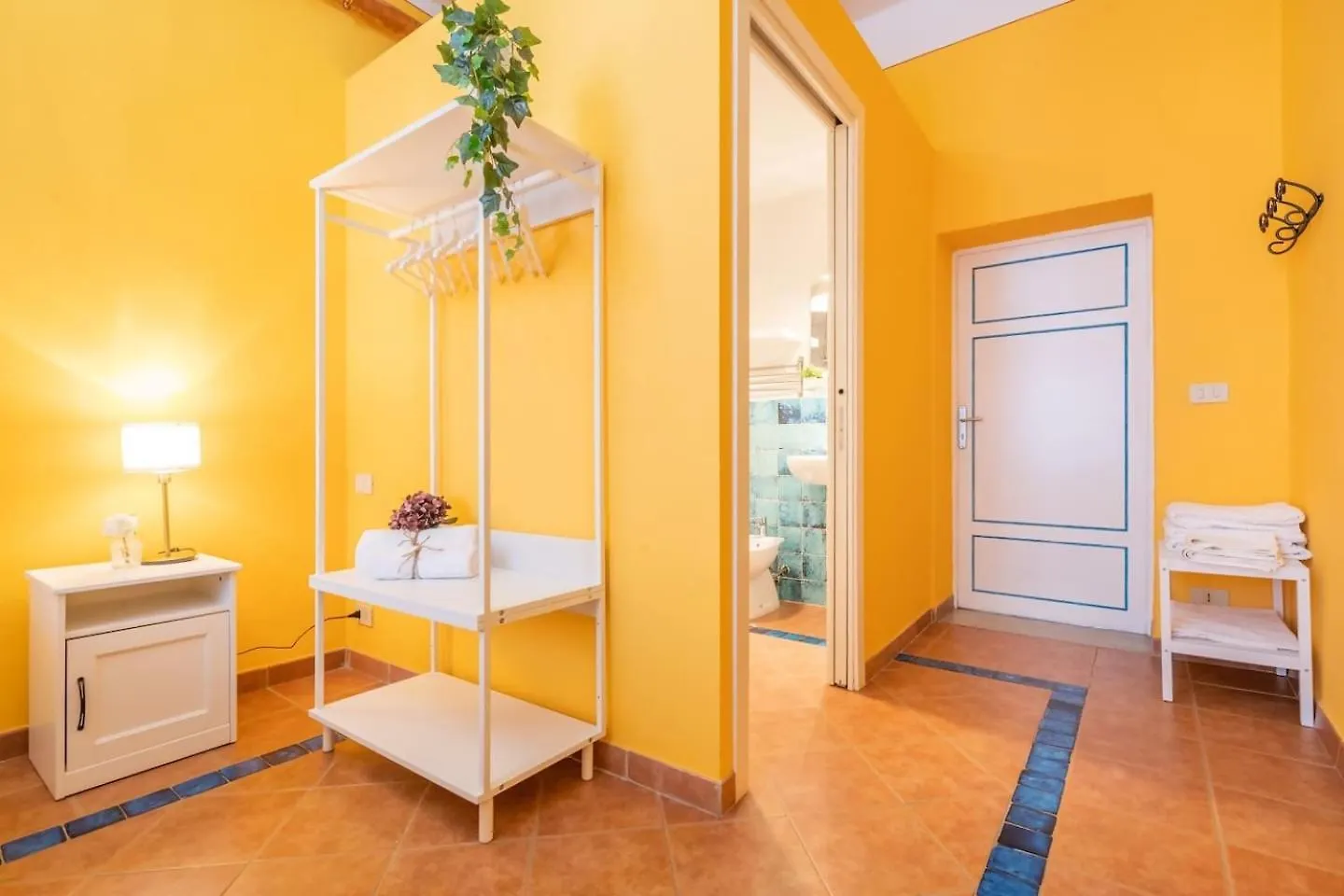Lh Casa Dora Otel Pisa Konukevi